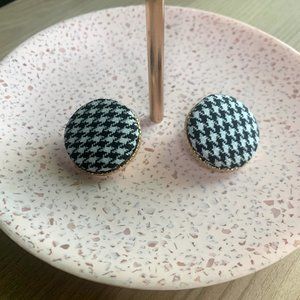 Houndstooth Round Earrings